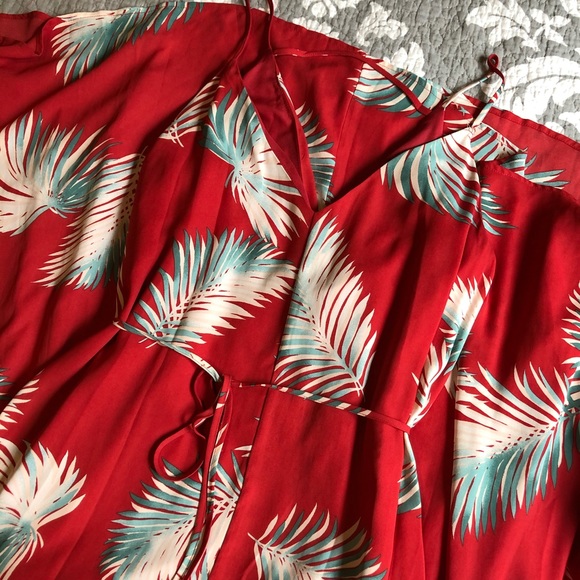 SOLD***TROPICAL RED & WHITE MAXI DRESS - Picture 2 of 12